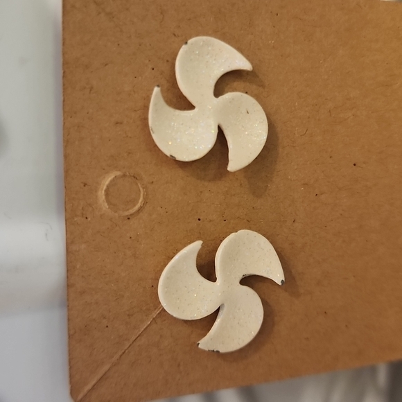 3 for $15-White Sparkly Windmill Shaped Earrings - Picture 3 of 6